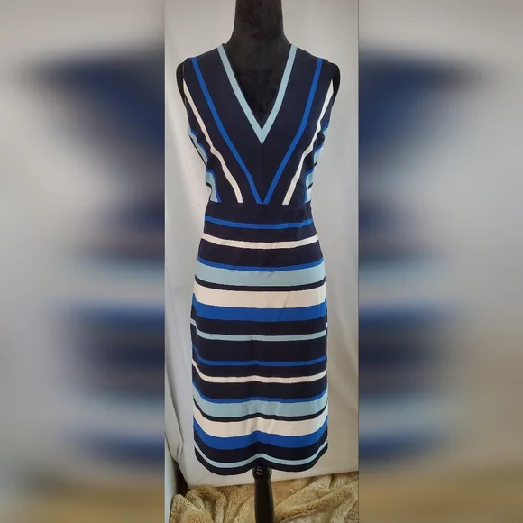 banana republic blue sheath dress Shop Banana Republic Clothing and Dresses at SilkRoll. Trade with us!